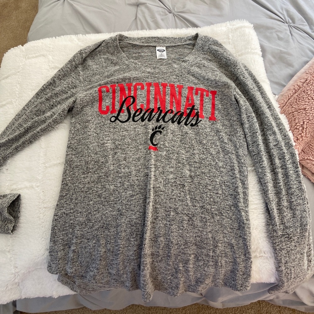 Grey long sleeve Cincinnati top
